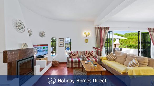 Villa Anderwood sitting room in Portugal