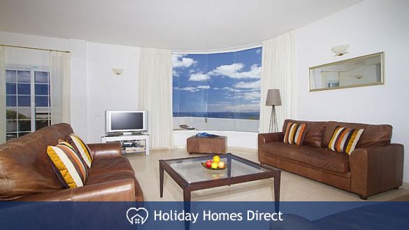 Villa Acentejo  Living room and TV in Lanzarote