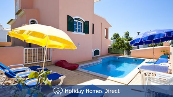 Villa Miguel Albufeira. Walking distance to Albufeira.