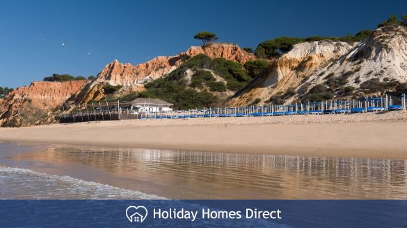 Pine Cliffs Townhouses beach in Portugal